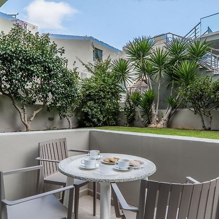 Manos Beachside Apartments Agia Marina  Luaran gambar