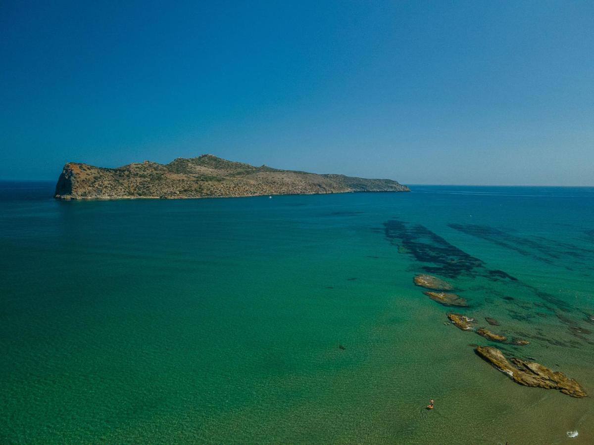 Manos Beachside Apartments Agia Marina  Luaran gambar