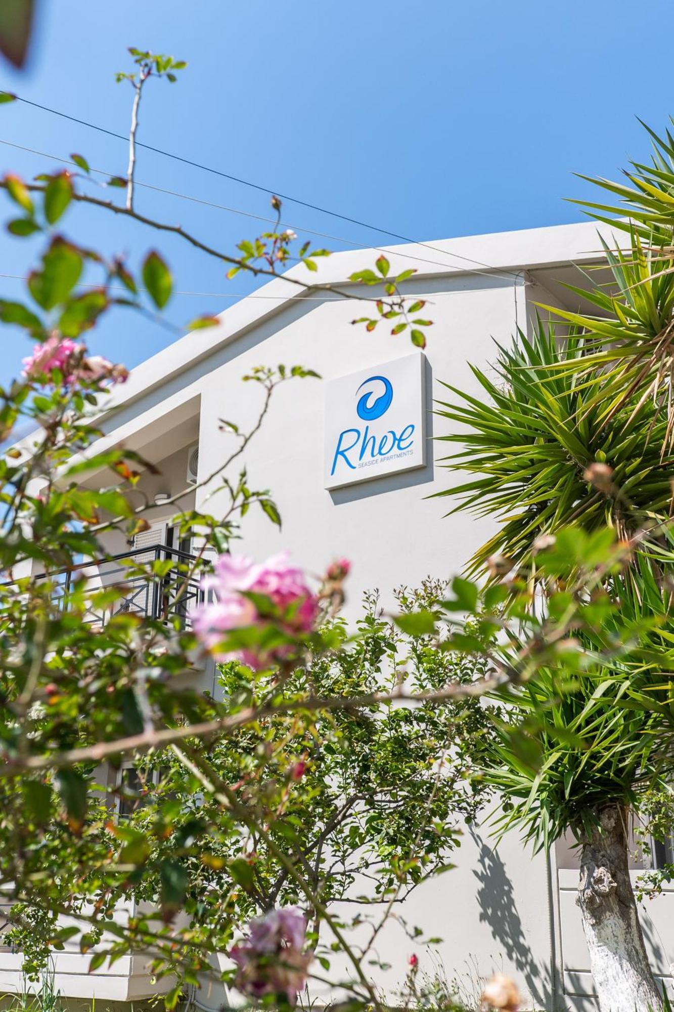 Manos Beachside Apartments Agia Marina  Luaran gambar